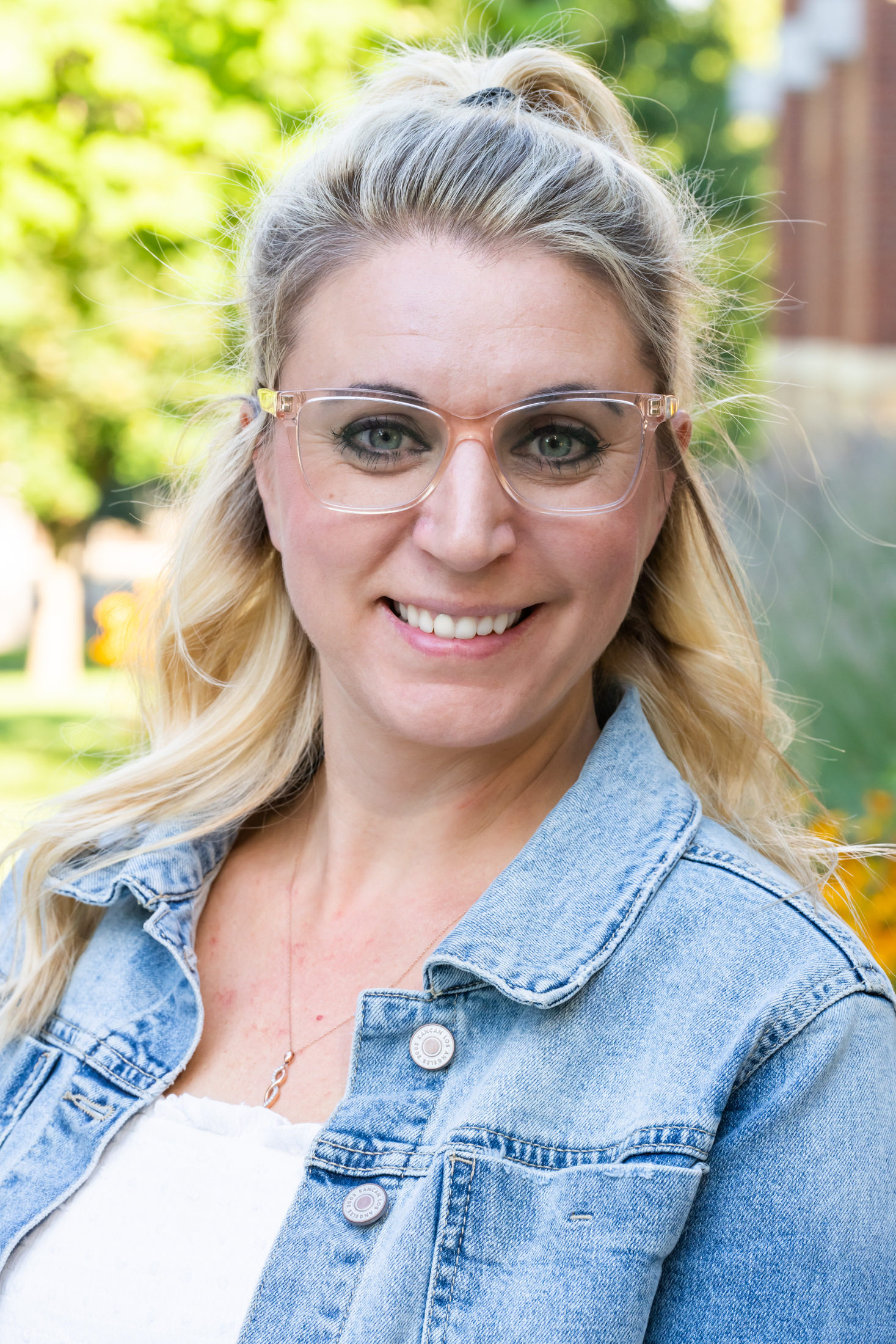 Headshot of Katie Roberts