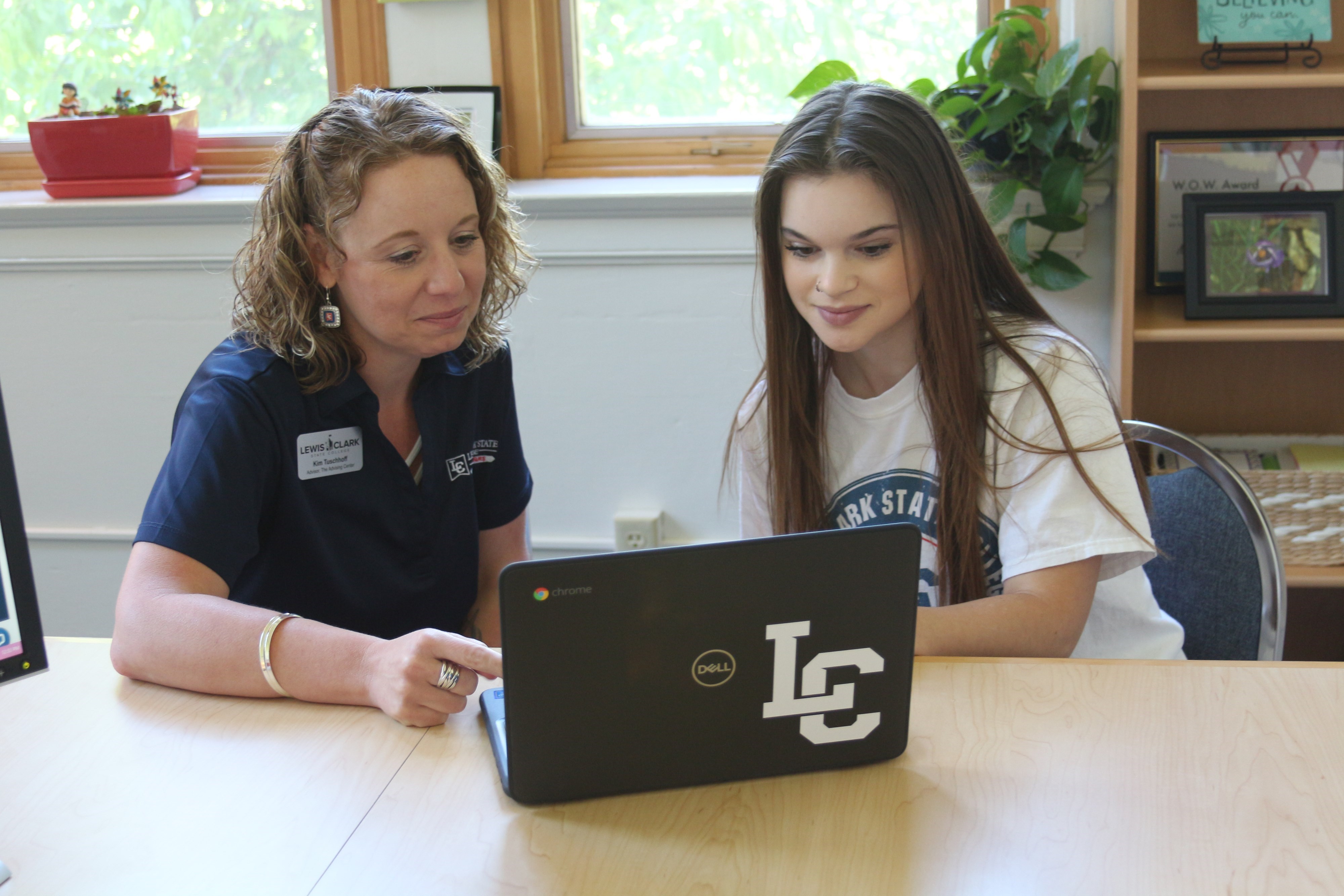 Advising Center LewisClark State